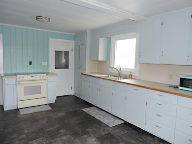 3820 Wheeler Rd, Standish, MI 48658 - photo 6