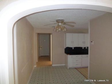 2305 27th St unit Front, Lubbock, TX 79411 - photo 4