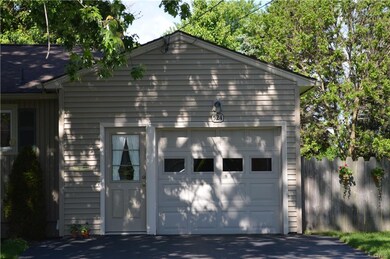 Charming 1 car garage with door entry