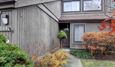 6448 Sharon Woods Blvd unit B, Columbus, OH 43229 - photo 4