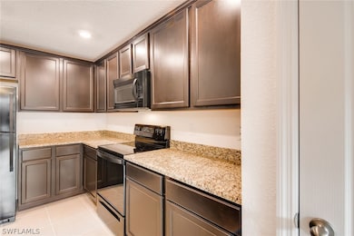 253 Lisette St, Fort Myers, FL 33913 - photo 3