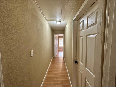 8109 White Settlement Rd, Fort Worth, TX 76108 - photo 5