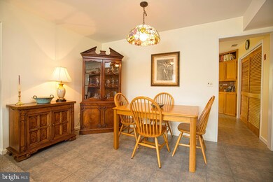 301 Cynthia Ct unit 2, Princeton, NJ 08540 - photo 5