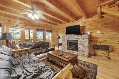 09-1723 High Rock Way16