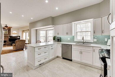 15409 Martins Hundred Dr, Centreville, VA 20120 - photo 7