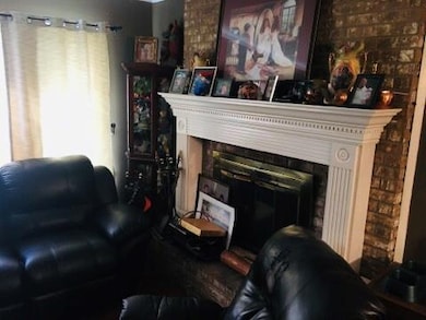 315 Moody St, Picayune, MS 39466 - photo 4