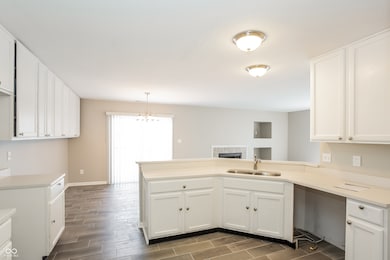 11640 Glenn Abbey Ln, Indianapolis, IN 46235 - photo 6