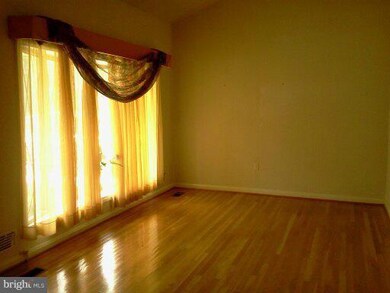 7102 Minna Rd, Gwynn Oak, MD 21207 - photo 2