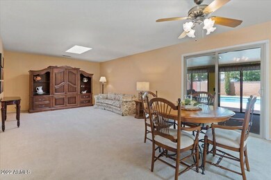 06-Family Room