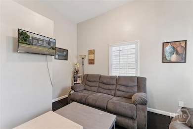 704 Lavinia St, Savannah, GA 31415 - photo 7