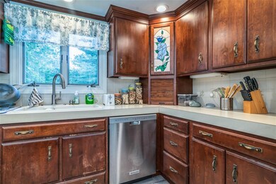 38 Maplecrest St, Newmarket, NH 03857 - photo 4