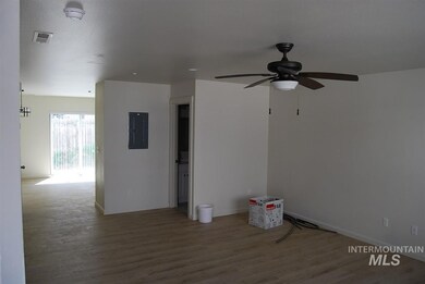 1220 S Ivy St, Nampa, ID 83686 - photo 3