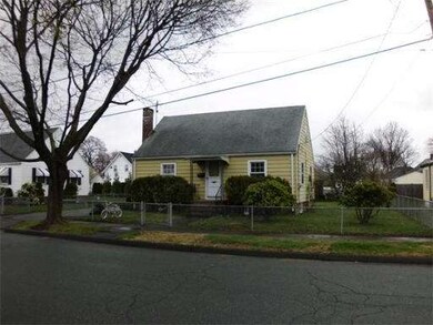 24 Johnson Ave, Peabody, MA 01960 - photo 2