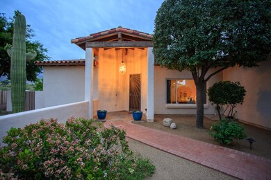 Sweet Courtyard Entry