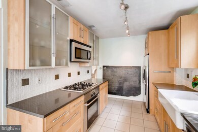 910 Litchfield Rd, Idlewylde, MD 21239 - photo 7