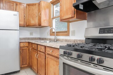 3-5 Angelo St, Springfield, MA 01119 - photo 7