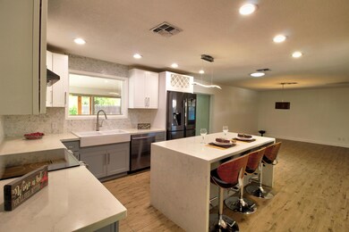 IMG_2150_1_2_Interior 4