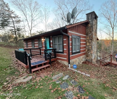 1129 Peninsula Rd, Sevierville, TN 37876 - photo 3