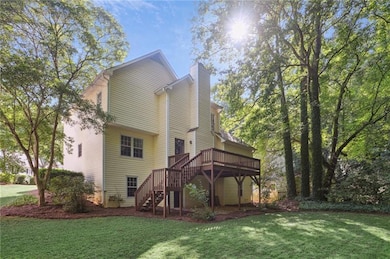 591 Oakledge Dr NW, Marietta, GA 30060 - photo 2