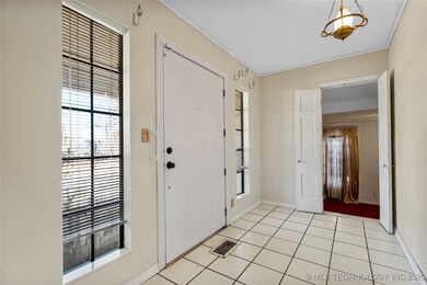 5804 NW 56th St, Warr Acres, OK 73122 - photo 5