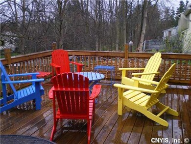 Patio/Deck *A FEW STEPS FROM MORNING RM TO HUGE  D