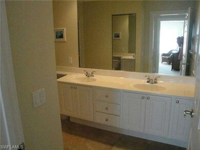 Master bath with dual sinks.