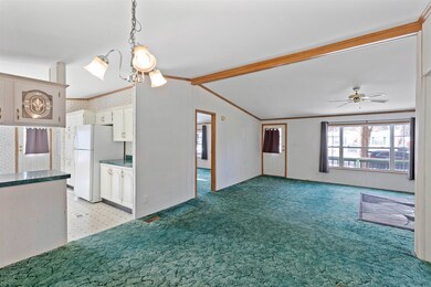 13 Brenda St, Nashua, NH 03062 - photo 7