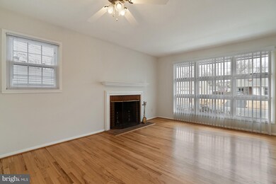 103 Rolling Rd, Gaithersburg, MD 20877 - photo 2