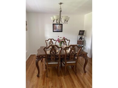 04-Dining Room