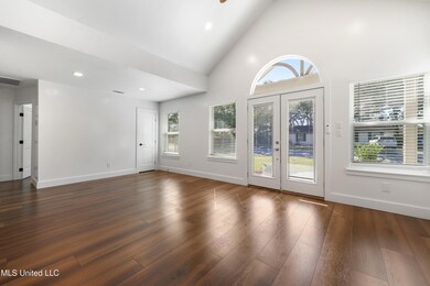 614 Clark Ave, Ocean Springs, MS 39564 - photo 3