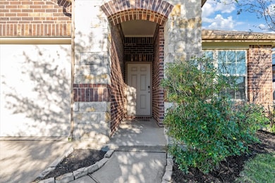 4019 Cape Barren Ln, Baytown, TX 77521 - photo 2