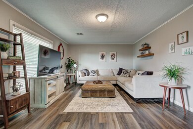 1006 Seneca Ave, Enid, OK 73703 - photo 4