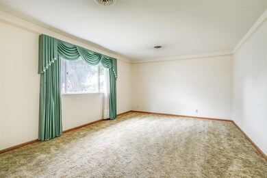 432 Bob St, Hurst, TX 76053 - photo 4