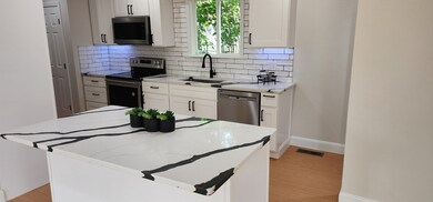 124 Glendower Rd unit 1, Roslindale, MA 02131 - photo 4