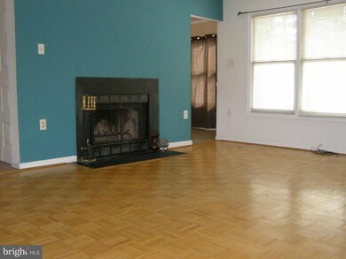 10513 Stonington Ln unit 6, Manassas, VA 20109 - photo 3