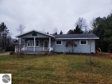 415 N 4th St, West Branch, MI 48661 - photo 2