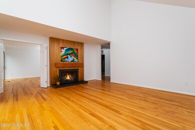 101 W Lyon Farm Dr, Greenwich, CT 06831 - photo 6