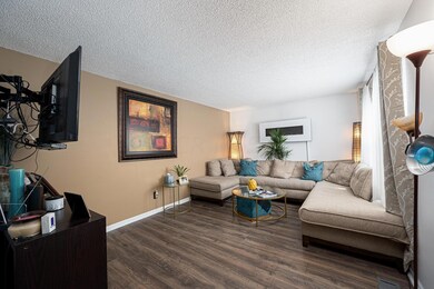 3040 Bretton Woods Dr, Columbus, OH 43231 - photo 5