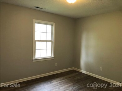 111 Macy Ln, Statesville, NC 28625 - photo 4