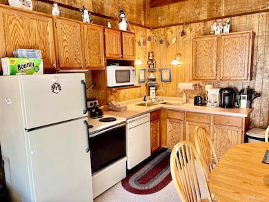 E6185 E Snow Strasse Ln unit 522-22, Ironwood, MI 49938 - photo 7