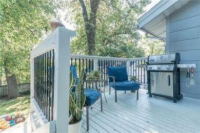 711 26th St, Des Moines, IA 50312 - photo 6