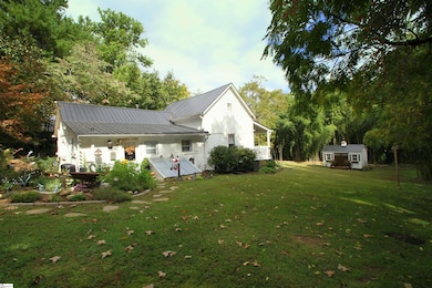 289 Carson St, Tryon, NC 28782 - photo 3