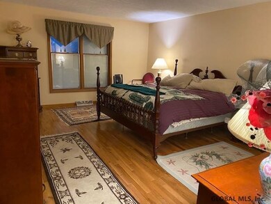 9 Hearthstone Dr, Gansevoort, NY 12831 - photo 5