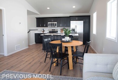 1779 41st Ave S, Grand Forks, ND 58201 - photo 3