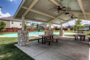 9931 Swallow Dr, Conroe, TX 77385 - photo 3