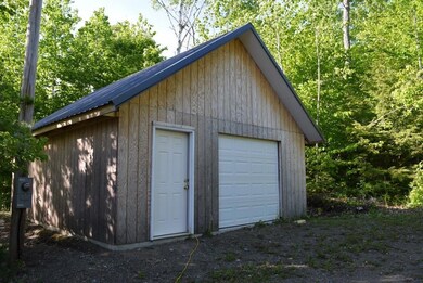 Garage was built in 2014 and has...