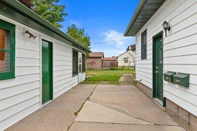 1911 2nd St N, Wisconsin Rapids, WI 54494 - photo 4