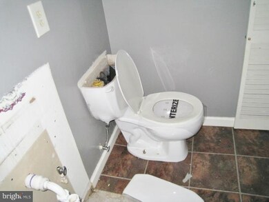 221 Gray Ln, Harpers Ferry, WV 25425 - photo 6