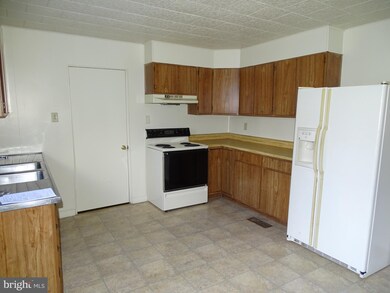 547 Second St unit 1, Chambersburg, PA 17201 - photo 6