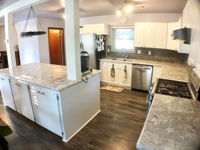 1309 Cr 214 (Williams Road), Bay City, TX 77414 - photo 5